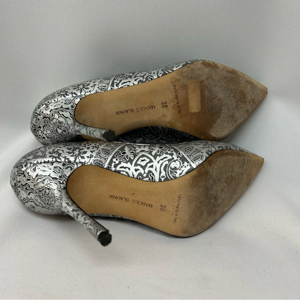 Manolo Blahnik Silver Metallic Patterned Pointed-… - image 8